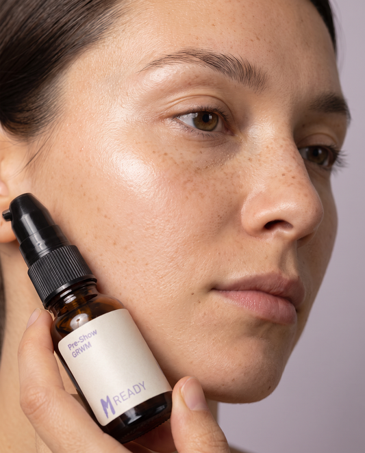 Piel con glow y Pre-Show Serum